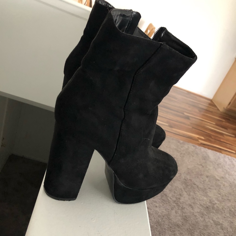 High heel booties